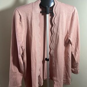 Cable & Gauge Pink Scalloped Cardigan
